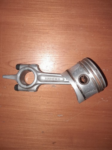 Piston bielle moteur bernard - piston,
