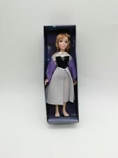 Poupée Disney en porcelaine Aurore