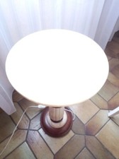 Sellette en albâtre et bois