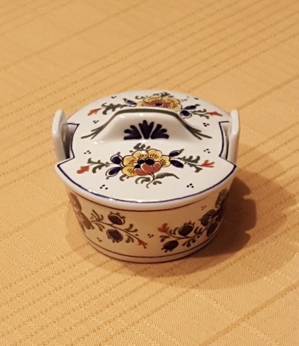 Rare royal delft - rare, lidded