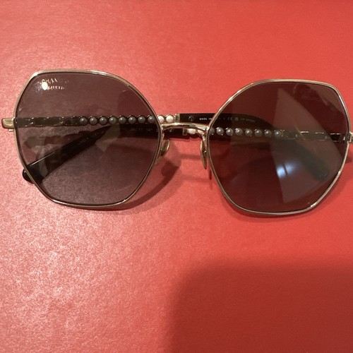 Chanel sunglasses - no, case)