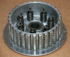 NOIX D'EMBRAYAGE HUB, CLUTCH SLEEVE 2141041300 SUZUKI RM125 1975-1978