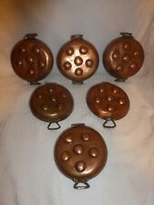 LOT DE 6 ANCIENS PLATS A ESCARGOTS EN CUIVRE ETAME POIGNEE LAITON