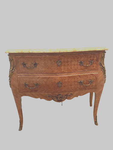 Commode style louis xv - style,