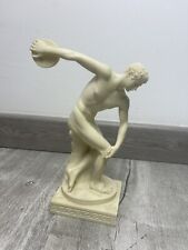Sculpture statue grecque romaine Discobolus Discus lanceur athlète masculin n...