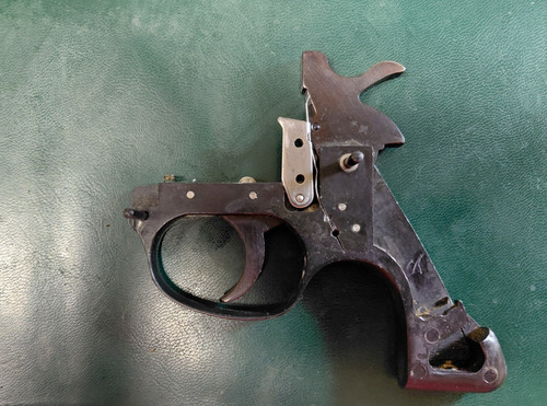 Grip strap trigger guard - strap/trigger,