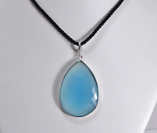 Collier avec pendentif - pendentif, en