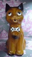 CHAT élégant pichet