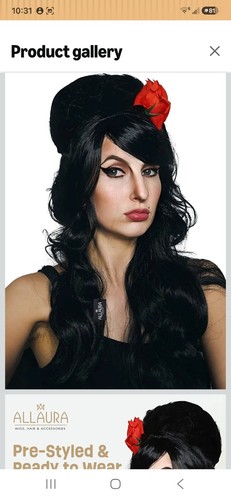 Amy winehouse bee hive - winehouse,