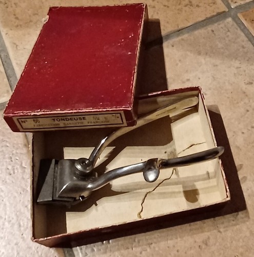 Coiffeur barbier ancien - coiffeur,