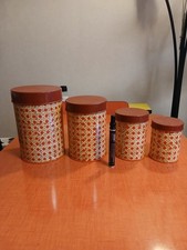 Vintage, fin 70 début 80, 4 boites gigognes acier décor osier en bon état, sympa
