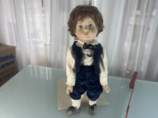 Poupée d'artiste poupée de collection en vinyle 43 cm. État voir photos.