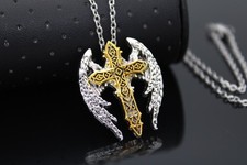 Collier croix ailes or et