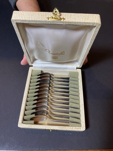 Christofle 12 petites - -,