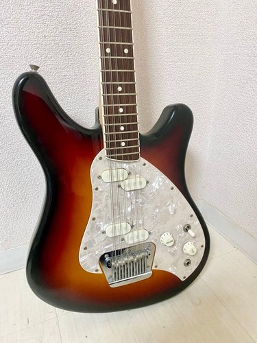 Guitare électrique squier - squier, by
