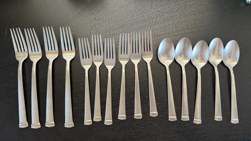 International silver rochelle - silver,