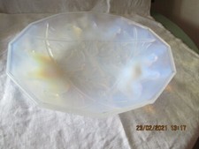GRAND PLAT VERRE PRESSE OPALESCENT DECOR MOINEAUX STYLE LALIQUE BIG PLATE