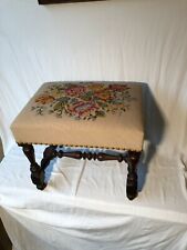 TABOURET  STYLE 17 EME TRAVAIL DU 19 EME COUVERTURE TAPISSERIE AUX PETITS POINTT