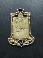 Ancien Pendentif Médaille Plaquer Or Breloque religieuse souvenir 
