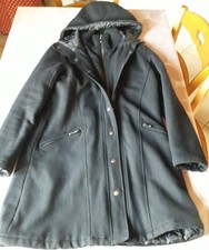 MANTEAU À CAPUCHE TAILLE 40 NOIR