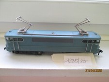 N° 1235/25 bb 16009 hornby en bon état avec l'éclairage que d'un côté