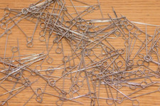 LOT 250 GRAMMES D'AIGUILLE avec anneau BORGNE de TAPISSIER