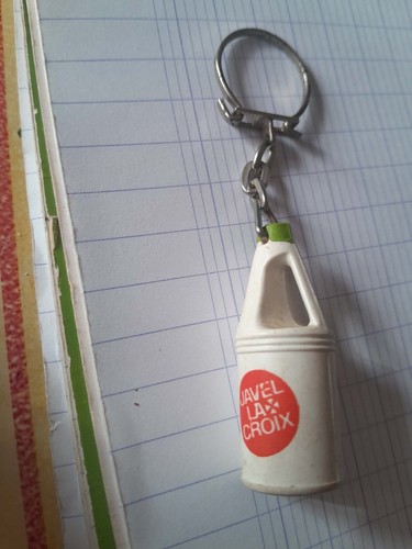 Ancien porte clé - ancien, bouteille