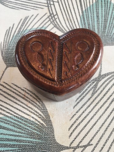 Petite boite ecrin - bijoux, en