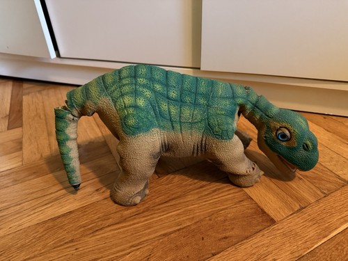 Ugobe the pleo - the, life