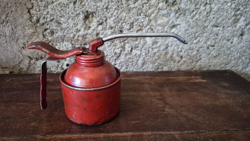 Burette huile ancienne - à,
