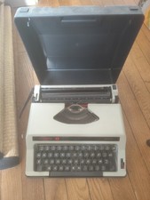 Ancienn machine a ecrire