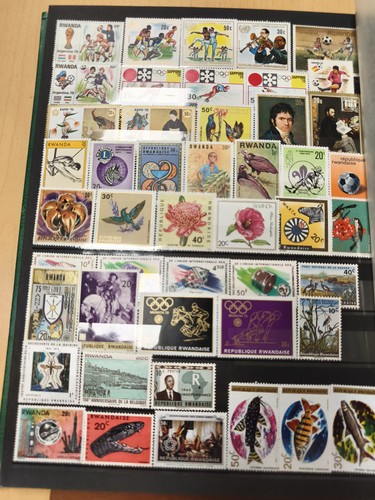 Lot timbres variés rwanda - de,