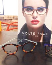 450€ Lunettes de vue rondes