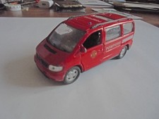 Mercedes Benz class V voiture de Pompiers 1/43°