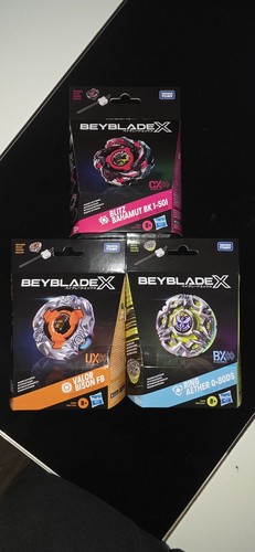 Lots trois toupies - de, beyblade