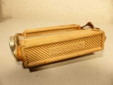 1 pédale lyotard vélo ancien vintage pedals