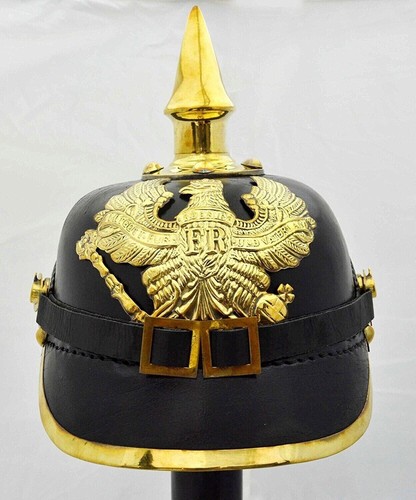 Casque allemand pickelhaube - allemand,