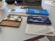 Pied à coulisse , Compas