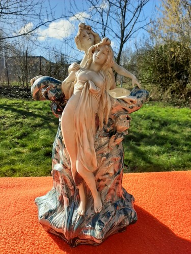 Royal dux bohèmia sculpture - bohèmia,