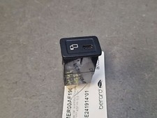 Prise téléphone USB-C - Mercedes Classe A177 après smai 2018 - 2478203802