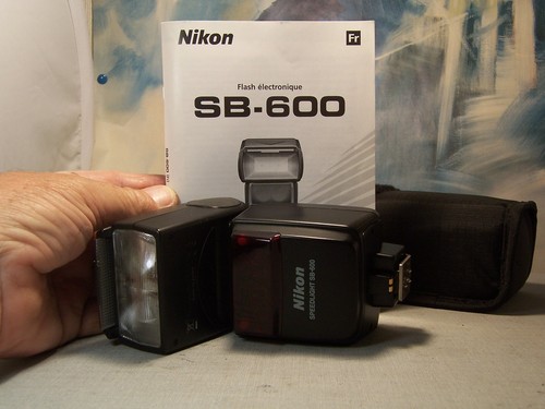 Flash pro nikon 600 ttl - flash,