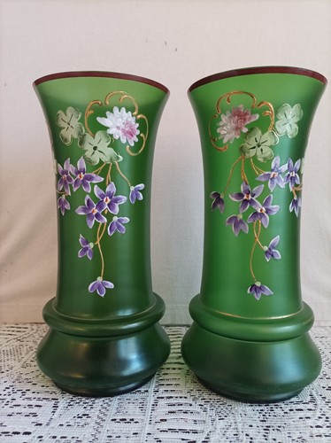 Belle paire vase emaillees - de,