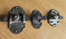 3 anciennes targette ou verrou serrure clé gâches pour placard  porte n7..