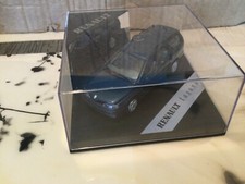 1/43 Renault Laguna Break Bleu