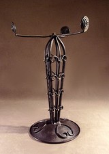 Pied de lampe art déco en fer forgé et laiton