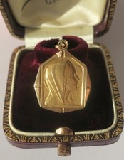 Médaille pendentif Art Déco