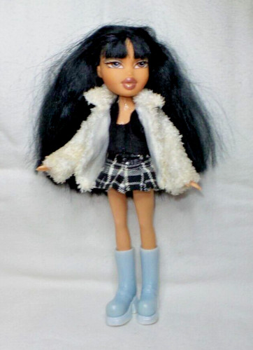 Poupée bratz doll - -,