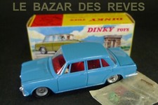 DINKY TOYS  FRANCE.  SIMCA 1500 .  Ref:  523. (bleu vif)