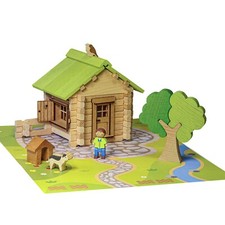 Maisonnette toute en bois à