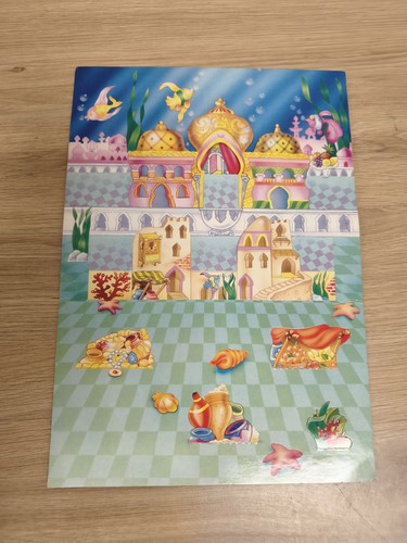 Ancien présentoir kinder - ancien,